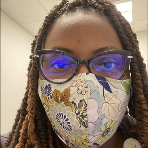 Meet your Posher, Angeline